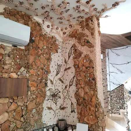 Kwatera prywatna Mosaic By The Sea *